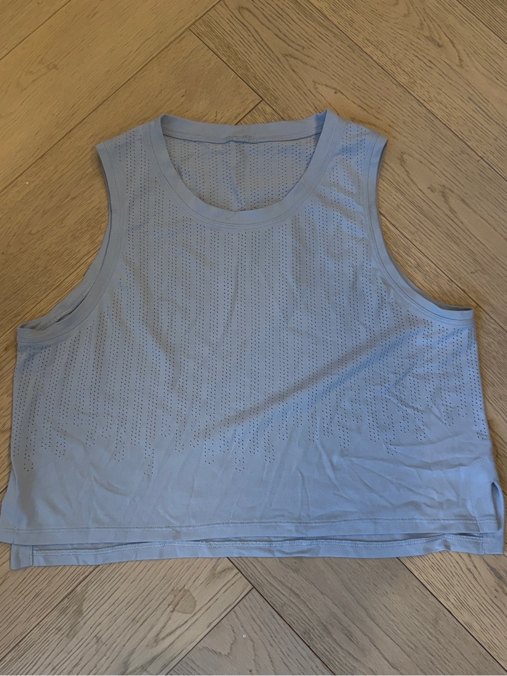 Beautiful Light Blue Lululemon Muscle Love Cropped Tank Top Size 4 Breathable